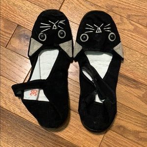 Cat ballet flats